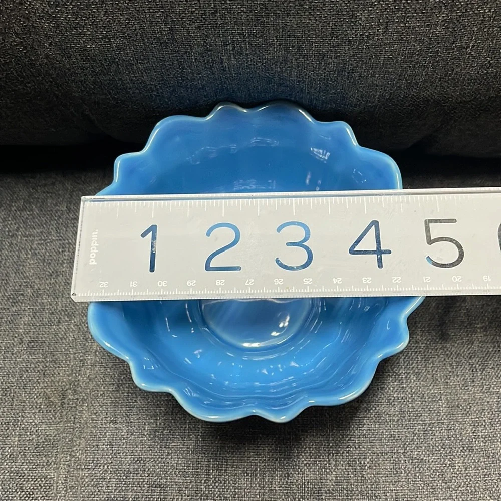Starbucks 2005 Tulip Flower Pedestal Bowl